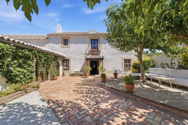 Spain Yoga Teacher Training